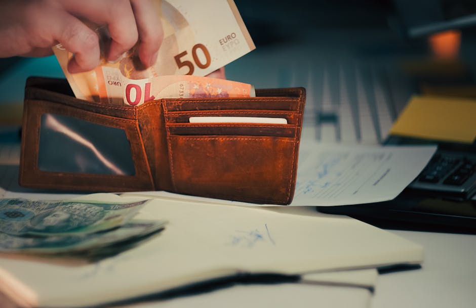 Top 10 Ways to Save Money on Everyday Expenses