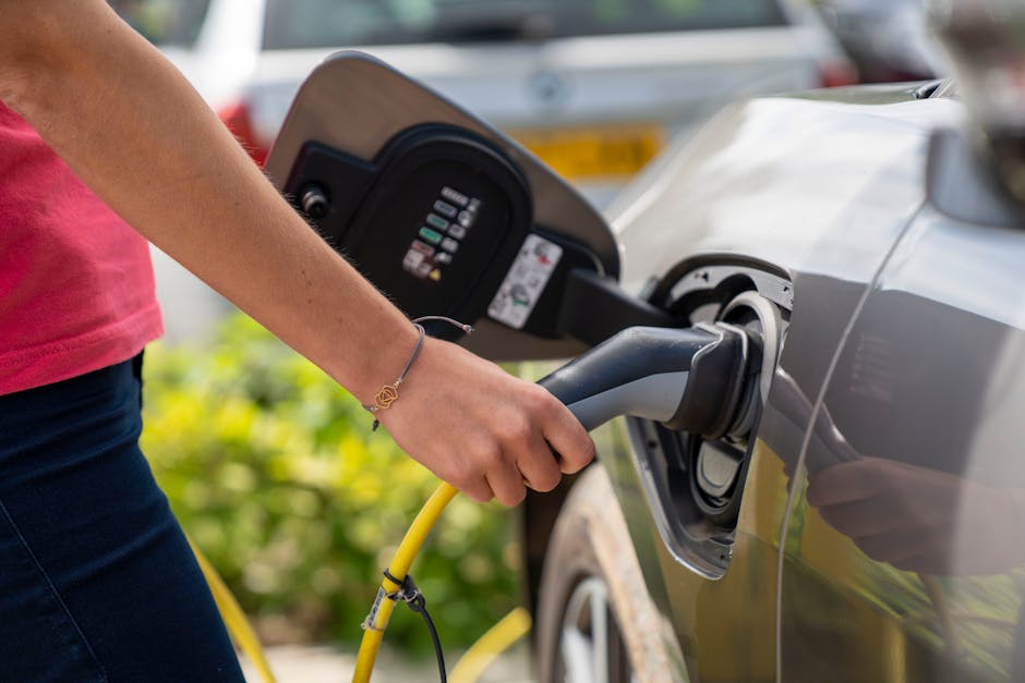 Charging Your Electric Vehicle: A Complete Guide to Home and Public Charging