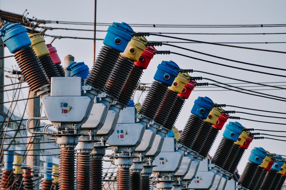 The Fundamentals of Electricity: Understanding Current, Voltage, and Resistance