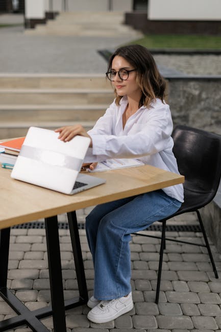 Benefits of Using Technology in Education: Enhancing Learning Experiences